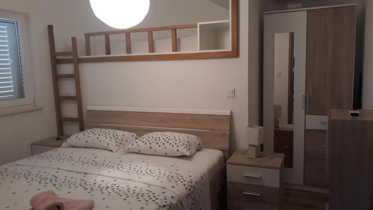 Apartments Juliet Orebic Ngoại thất bức ảnh