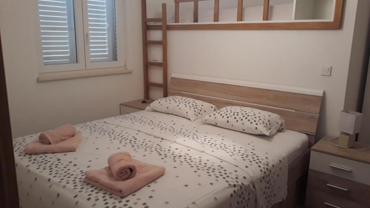 Apartments Juliet Orebic Ngoại thất bức ảnh