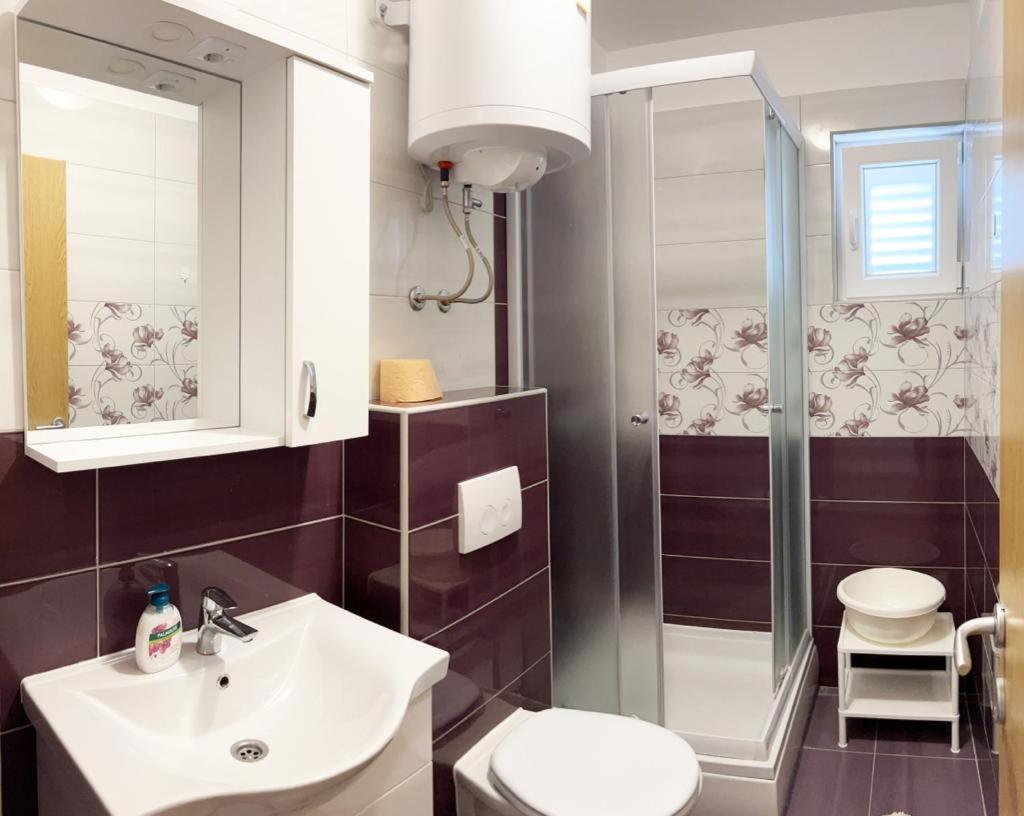 Apartments Juliet Orebic Ngoại thất bức ảnh