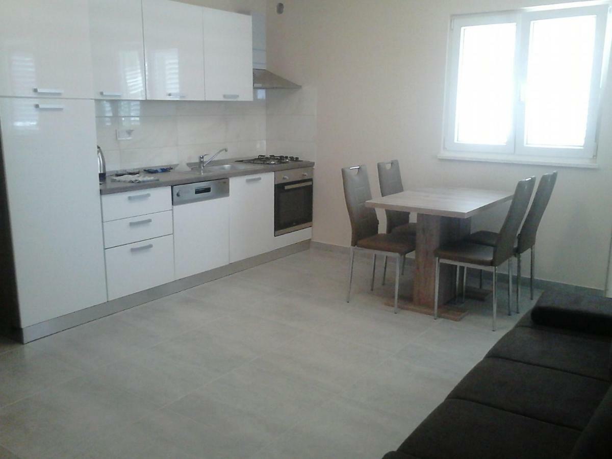 Apartments Juliet Orebic Ngoại thất bức ảnh