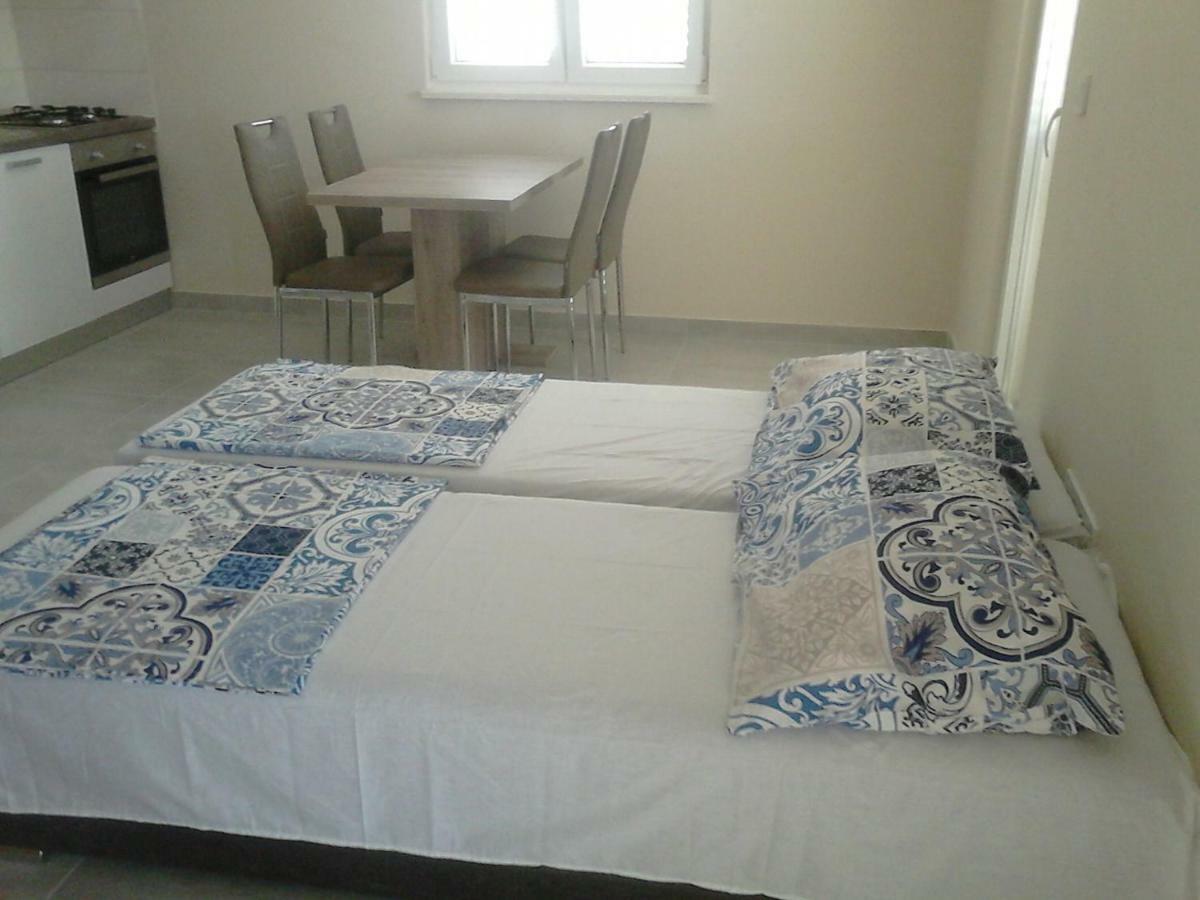 Apartments Juliet Orebic Ngoại thất bức ảnh