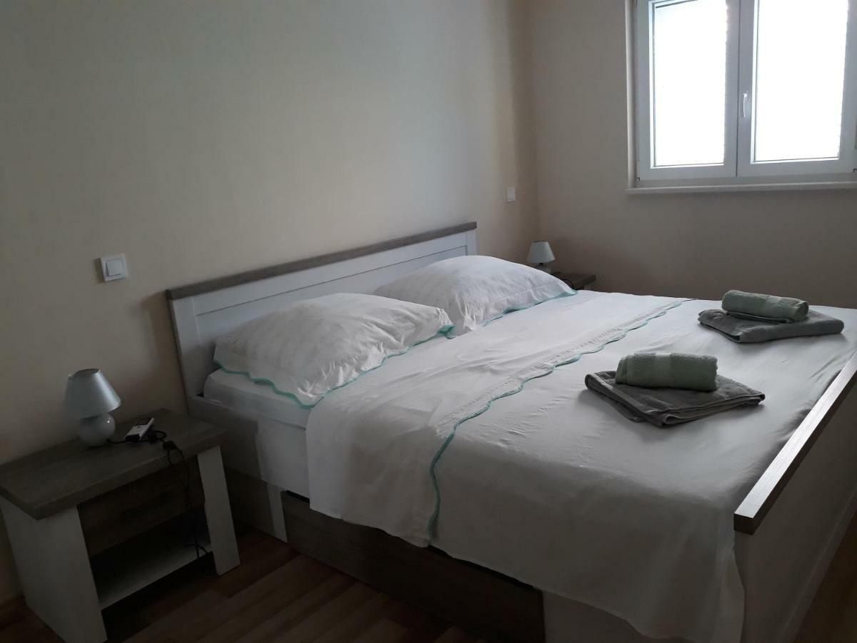 Apartments Juliet Orebic Ngoại thất bức ảnh