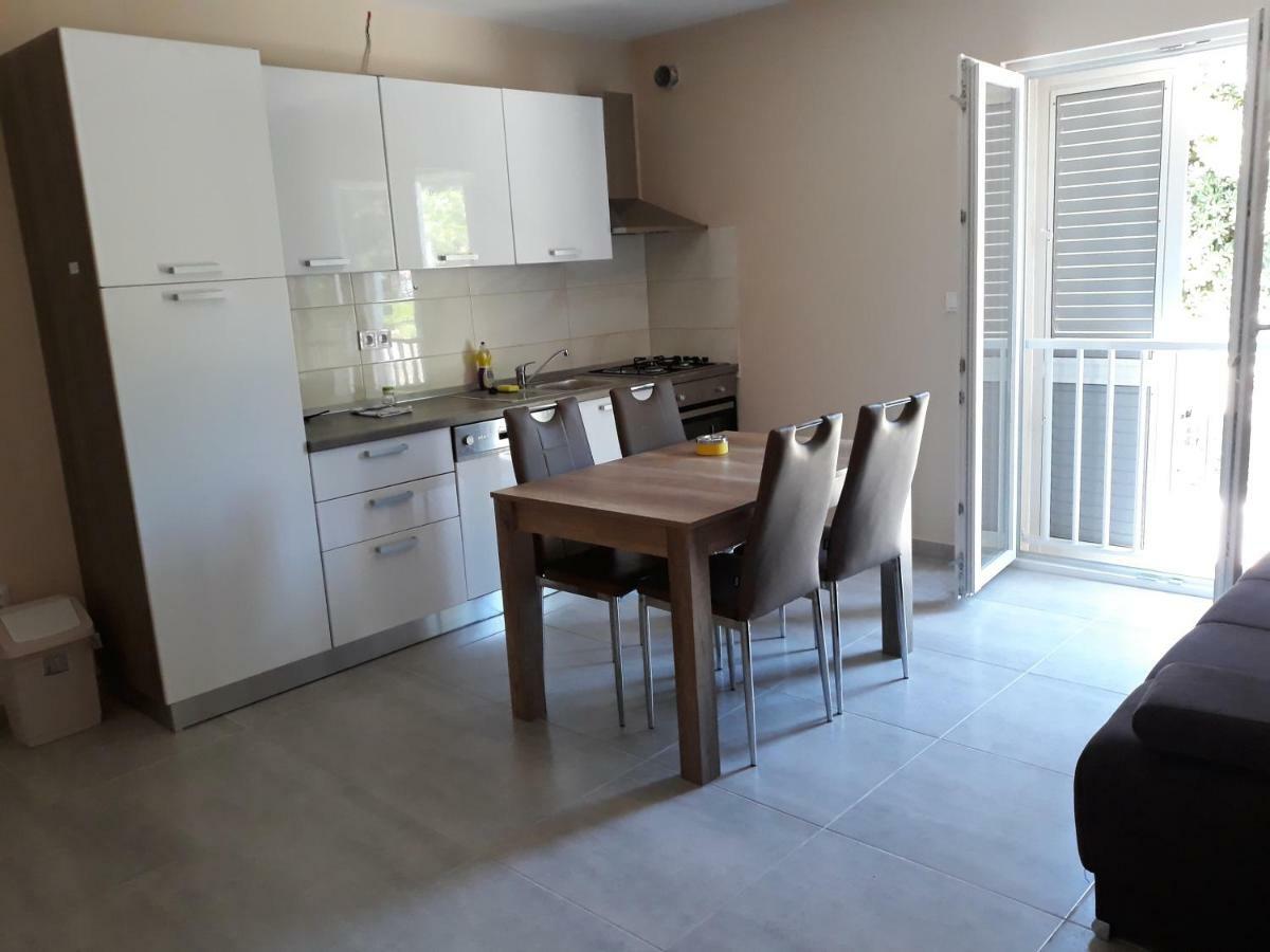Apartments Juliet Orebic Ngoại thất bức ảnh
